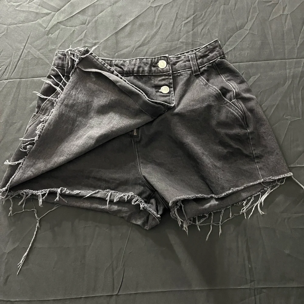 Zara black  Frayed Jean Shorts denim medium - Picture 2 of 5